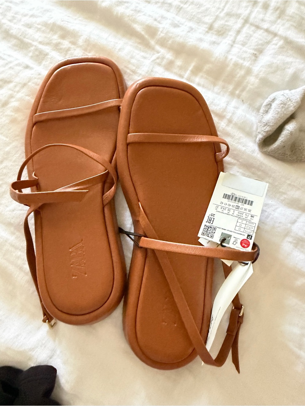 Zara leather Tan Strappy Flat Sandals